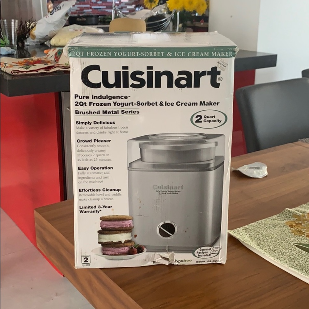 Brand New Cuisinart Gelato / Ice Cream Maker